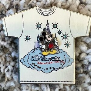 Disney 2012 Hidden Mickey T-Shirt Pin Rare Collectible